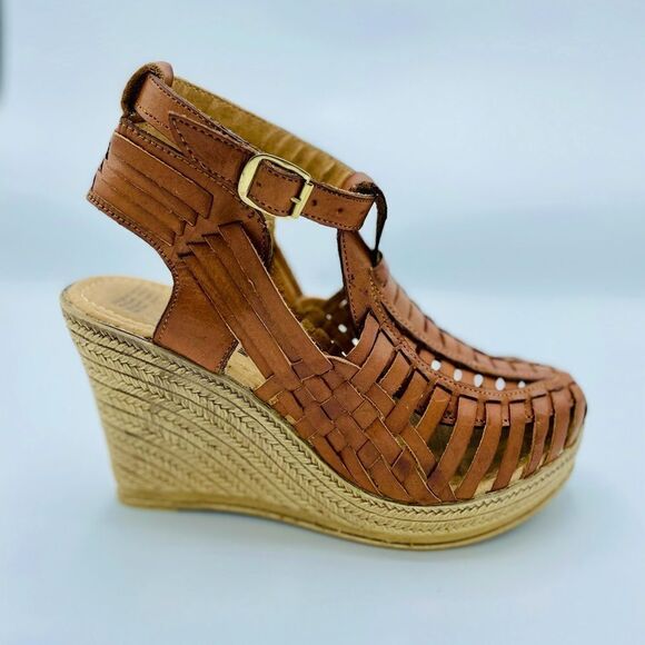 Handmade Tan Wedge  - Picture 4 of 5
